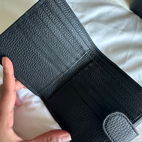 Gucci Wallet BNIB - Picture 2 of 3
